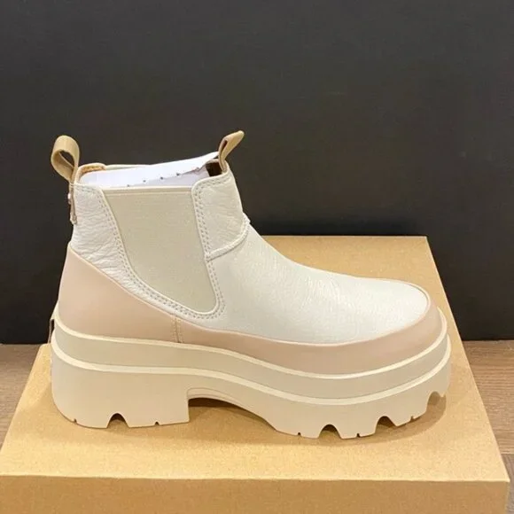 UGG Women's Brisbane Chelsea Sea Salt Ankle Boots Bootie Shoes Flats NEW - Picture 2 of 4